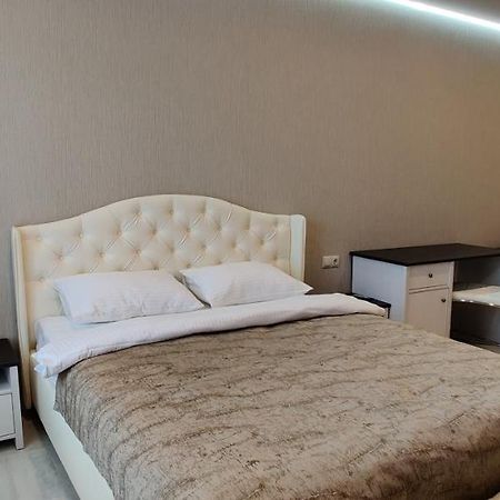 Luxury Apartments Atlant Луцк Экстерьер фото